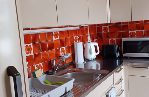 Muralto Apartment | Beautiful apartment for 3 people with A/C, WIFI, TV and balcony