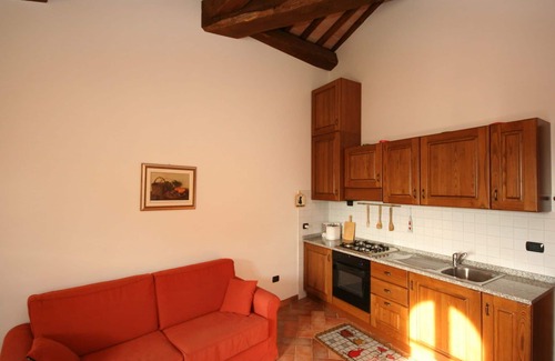Certaldo Alto Apartment | Beautiful apartment for 4 people with WIFI, A/C, TV and panoramic view, close to San Gimignano