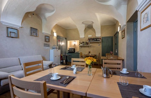 Dronero Apartment | Beautiful apartment for 6 guests with WIFI, TV, terrace and pets allowed