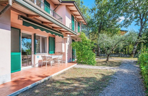 San Feliciano Apartment | Beautiful apartment for 4 guests with WIFI, pool, A/C, TV, patio, pets allowed and parking
