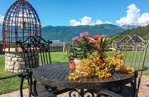 Coredo Apartment | Beautiful apartment for 8 people with WIFI, TV, terrace and pets allowed
