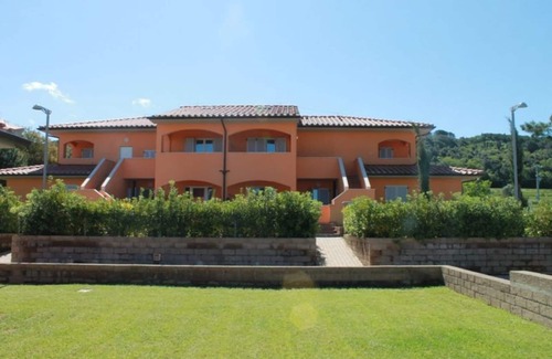 Puntone Apartment | Beautiful apartment for 3 guests with A/C, pool, WIFI, TV, balcony, pets allowed and parking