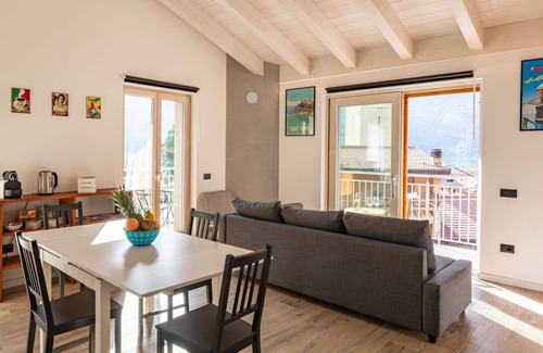 Verceia Apartment | Beautiful apartment for 8 people with WIFI, TV and patio