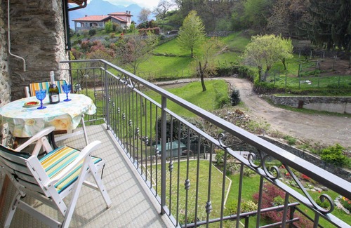 Vignola Apartment | Beautiful apartment for 4 guests with TV and balcony