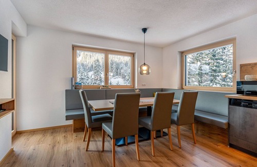 See Apartment | Beautiful apartment for 14 guests with WIFI, TV and terrace