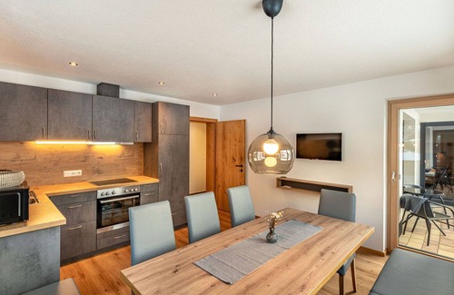 See Apartment | Beautiful apartment for 14 guests with WIFI, TV and terrace