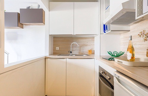 Cimiez Apartment | Beautiful apartment for 2 guests with A/C, WIFI, TV, terrace, pets allowed and panoramic view