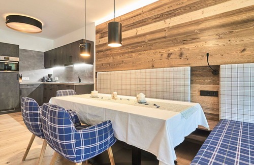 Soelden Apartment | Beautiful apartment for 4 guests with WIFI, TV, balcony and pets allowed