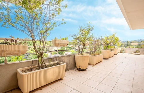 Le Cannet Apartment | Beautiful apartment for 6 people with pool, A/C, WIFI, TV, terrace and parking
