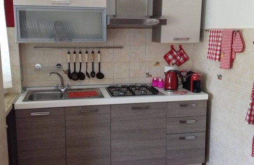 Arona Apartment | Beautiful apartment for 6 guests with WIFI, TV, patio, pets allowed and parking