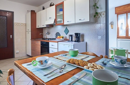 Livo Apartment | Beautiful apartment for 6 people with hot tub, WIFI, TV, terrace and pets allowed