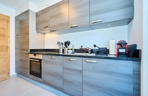 Lens Apartment | Beautiful apartment for 4 guests with WIFI, TV, balcony and panoramic view