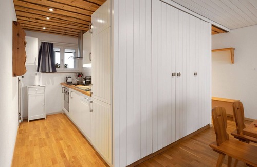 Davos-Dorf Apartment | Beautiful apartment for 4 people with pool, WIFI, TV and balcony