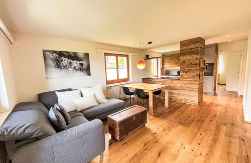 Falera Apartment | Beautiful apartment for 6 guests with WIFI, pool, TV, balcony, panoramic view and parking