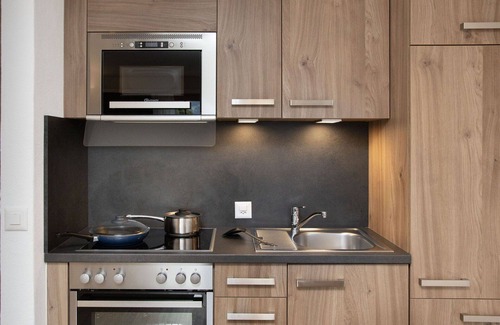 Falera Apartment | Beautiful apartment for 4 guests with pool, WIFI, TV, balcony, pets allowed and panoramic view