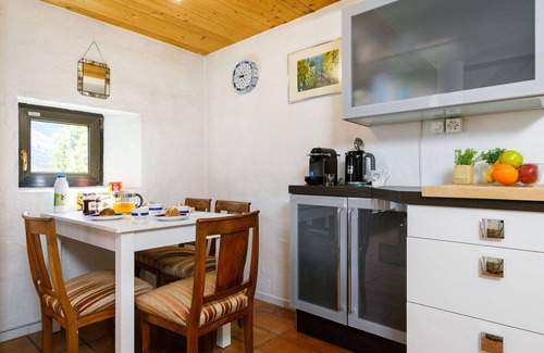 Capriasca Apartment | Beautiful apartment for 5 people with WIFI, pool, TV, patio, pets allowed and panoramic view