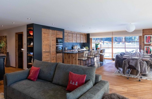 Villars-sur-Ollon Apartment | Beautiful apartment for 10 guests with hot tub, WIFI and TV
