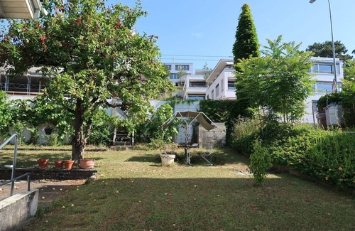 Villette Apartment | Beautiful apartment for 4 people with WIFI, TV, patio, pets allowed and parking