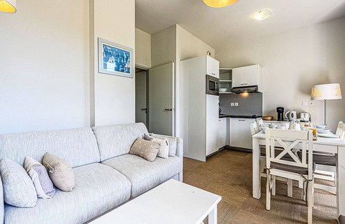 Baden Apartment | Beautiful apartment for 5 people with pool, WIFI and TV