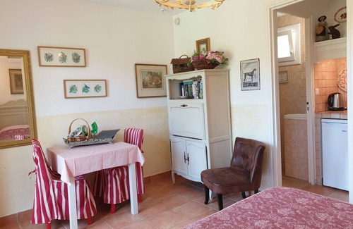 Calvi Apartment | Beautiful apartment for 2 people with pool, WIFI, A/C and terrace
