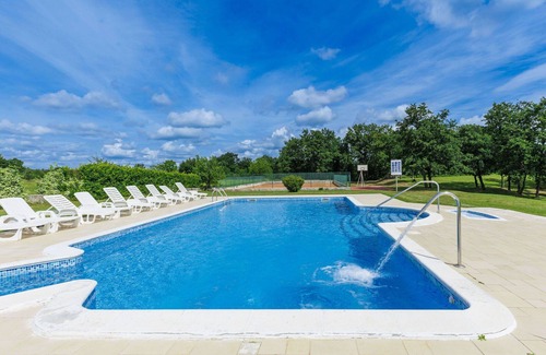 Debeljuhi Apartment | Beautiful apartment for 4 people with pool, WIFI, A/C, TV and terrace