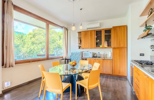 Naggio Apartment | Beautiful apartment for 4 people with WIFI, A/C, TV, balcony and pets allowed
