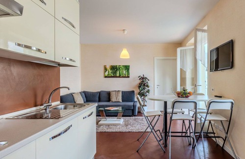 Claino Con Osteno Apartment | Beautiful apartment for 4 people with WIFI, TV and balcony
