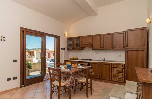 Porto Pollo Apartment | Beautiful apartment for 4 guests with WIFI, TV, terrace and pets allowed