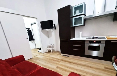 Pavia Apartment | Beautiful apartment for 3 guests with WIFI, A/C and TV