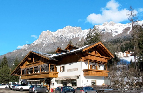 Soraga Apartment | Beautiful apartment for 23 guests with WIFI, TV and balcony