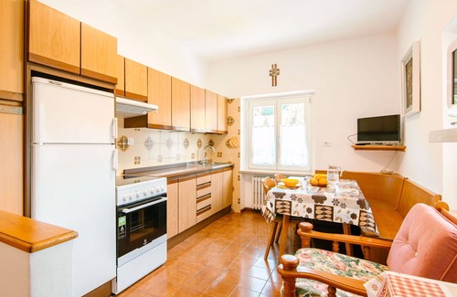 Soraga Apartment | Beautiful apartment for 2 people with WIFI, TV, balcony and pets allowed