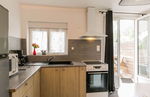 Locquirec Apartment | Beautiful apartment for 2 people with WIFI, TV, terrace and pets allowed