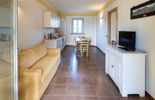 Larciano House | Beautiful apartment in villa for 4 people with A/C, WIFI, pool and TV
