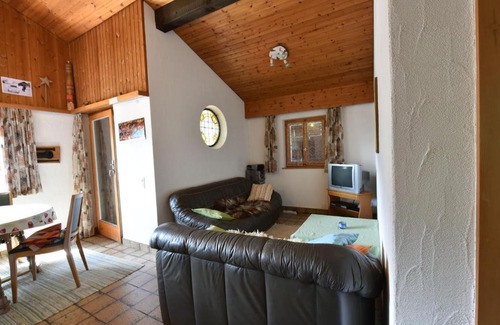 Tavanasa Apartment | Beautiful Apartment in Breil with Terrace