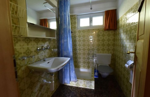 Tavanasa Apartment | Beautiful Apartment in Breil with Terrace