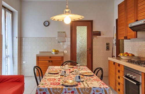 Dervio House | Beautiful apartment in villa for 16 guests with WIFI, TV, balcony and pets allowed