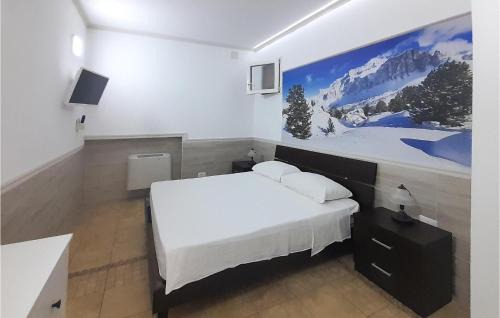 Grottaglie Apartment | Beautiful Apartment In Grottaglie With Kitchen