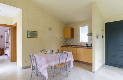 Costa dʼOneglia Villa | Beautiful apartment in villa for 4 guests with A/C, WIFI, patio, pets allowed and parking