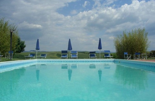 Peccioli Villa | Beautiful apartment in villa for 4 people with pool, WIFI and panoramic view