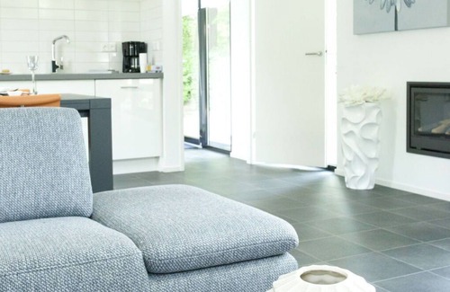 Belfeld House | Beautiful apartment in villa for 4 people with pool, WIFI, TV and terrace