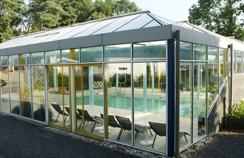 Belfeld House | Beautiful apartment in villa for 2 guests with WIFI, pool, TV, terrace and parking