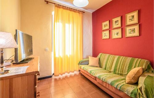 Osor Apartment | Beautiful Apartment In Osor With Kitchen