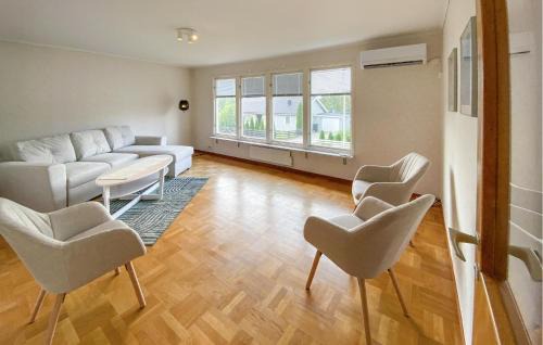 Paulistrom Apartment | Beautiful Apartment In Pauliström