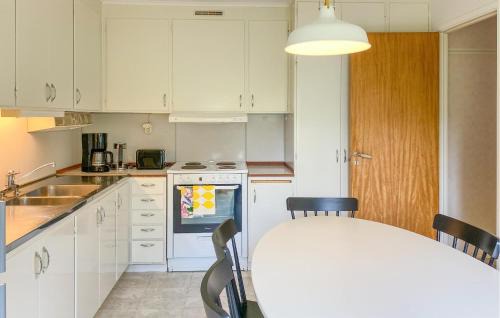Paulistrom Apartment | Beautiful Apartment In Pauliström
