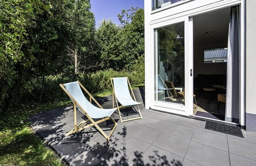 Municipality of Vlissingen House | Beautiful apartment in villa for 4 guests with WIFI, TV, terrace and pets allowed