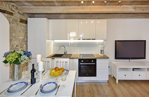 Kastelir House | Beautiful apartment in villa for 4 people with pool, WIFI, A/C, TV, terrace and parking