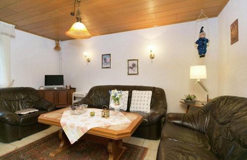 Winnen Apartment | Beautiful Apartment in Winnen near Forest and Town Centre