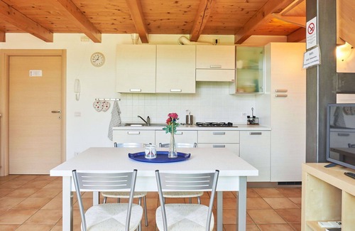 Consiglio di Rumo House | Beautiful apartment in villa for 4 guests with WIFI, A/C, TV, patio, pets allowed and parking