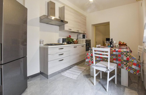 Puntalazzo Apartment | Beautiful apartment with large terrace in Puntalazzo.