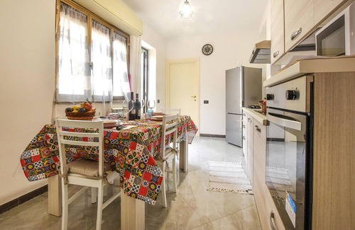 Puntalazzo Apartment | Beautiful apartment with large terrace in Puntalazzo.